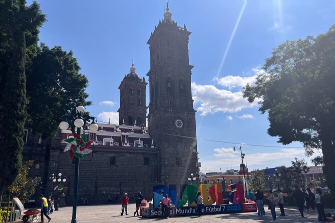 1 day in Puebla and Cholula in private tour from Mexico city - La Calle de los Dulces: candy tasting and a look at craft