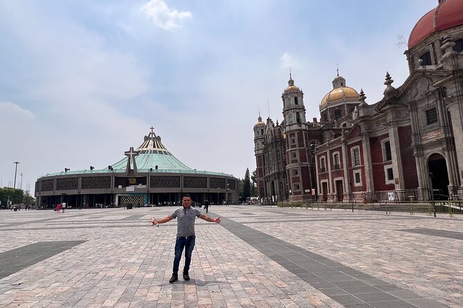 100% private tour in Guadalupe's Basilica with transport - Pickup, transport, and handling Mexico City traffic