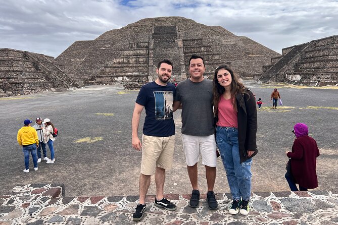 100% Private Tour in Teotihuacán Pyramids from Mexico City - The guide factor: the difference between an escort and a real guide