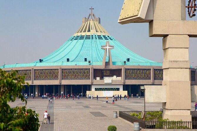 100% PRIVATE Tour in the Basilica of Guadalupe with Transportation - Capilla Del Pocito: Circular Inside, Miraculous Well Outside-the-Spotlight