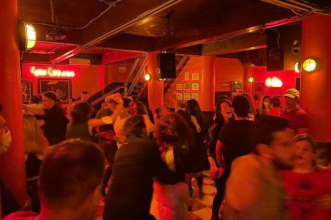 2 Hours and 30 Minutes Salsa Night in México City - The Start in Roma Norte: How to Arrive Ready to Move