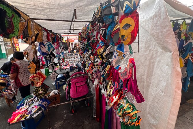 2 hours Lucha Libre Show (mexican wrestling) with transport - Price and value: what $128.52 covers