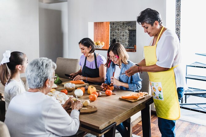 3h Cooking Class in Mexico City: 8 Recipes & Bottomless Drinks - Starters That Teach Flavor Foundations: Guacamole, Sopes, Esquites