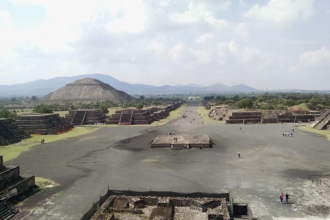 Acolman-Teotihuacán-Plaza of the Three Cultures- Craft Workshop - Ex Convent of Acolman area: craft time plus a tasting line-up