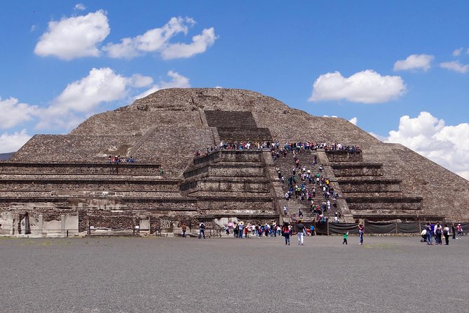 Acolman-Teotihuacán-Plaza of the Three Cultures- Craft Workshop - The artisan workshop and shopping time: enjoy it on your terms