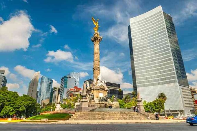 Airport Transfer: Mexico Airport MEX to Mexico by Luxury SUV - The ride itself: private, calm, and back-seat focused