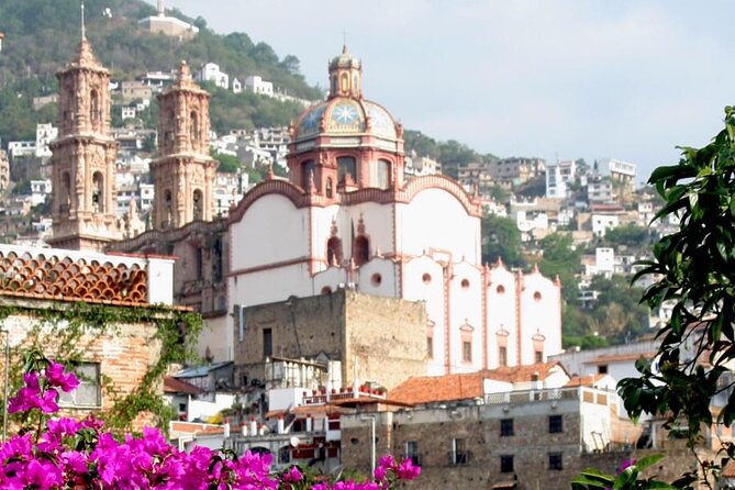 Airport Transfer: Mexico Airport MEX to Mexico by Luxury SUV - Traffic and reroutes: when the city refuses to cooperate
