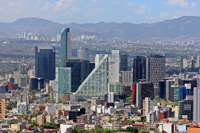 Airport Transfer: Mexico Airport MEX to Mexico by Luxury SUV - Price and value: what $106.92 per person is really buying