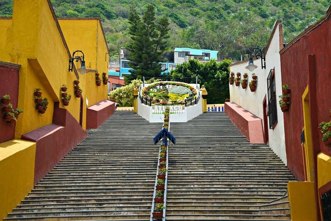 Atlixco de Las Flores and Val’Quirico: Private & Small groups - The 8:00 am start from Sheraton: timing and transport reality
