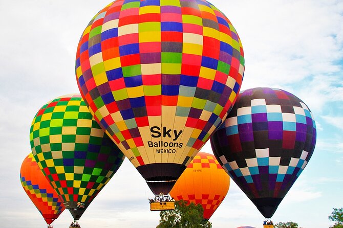 Balloon adventure: transfer+breakfast in the cave+guided pyramids - Getting back to CDMX: shared-tour reality and weather-day flexibility