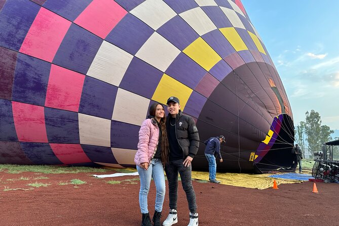 Balloon Flight + Breakfast in a cave + Pick up CDMX + Pyramids - The cultural stops: maguey, obsidian, pulque, and gemstones