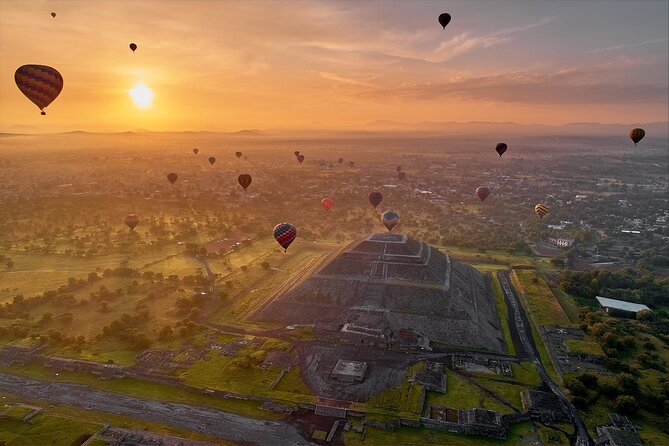 Balloon Flight + Cave Breakfast + Pick Up from CDMX or We Fly - The balloon flight: safe, thrilling, and wind-driven routes