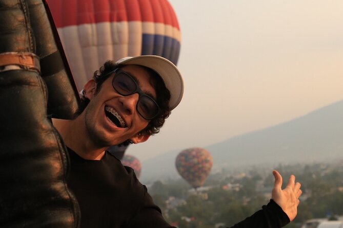 Balloon flight + CDMX pickup + Buffet Breakfast - Buffet breakfast from about 8:00 to 10:00am