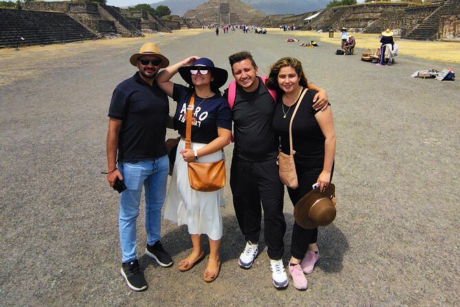 Balloon flight experience to Teotihuacan Pyramids - Tasting Maguey Life: Tequila, Mezcal, Pulque, and More