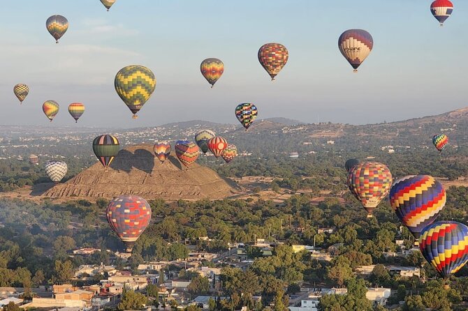 Balloon flight in Teotihuacan from Mexico City - From registration to takeoff: what the balloonport day feels like