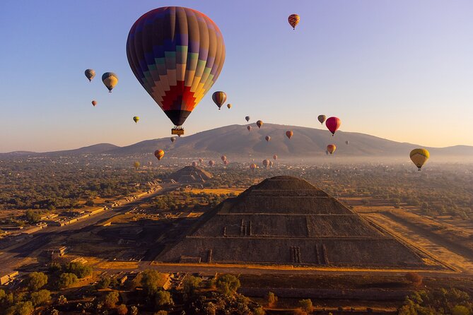 Balloon flight + pick up in CDMX + Breakfast in Cave + Teotihuacan - Dawn Pickup from CDMX: Coffee, Van Rides, and Staying Ahead of the Day