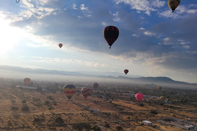 Balloon flight + Transportation + Breakfast in Cave or buffet + Pyramids - Price and value: what you get for $227.02, and what you’ll pay later