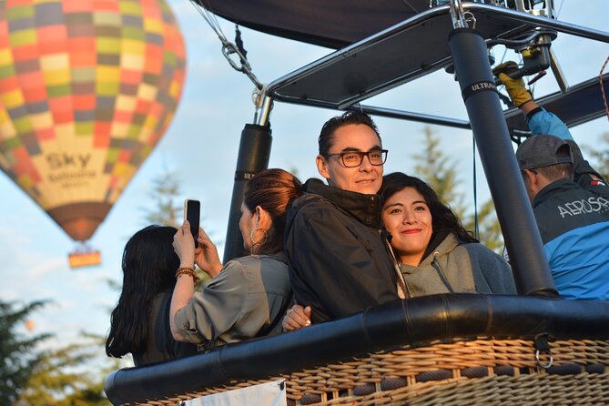 Balloon Flight with Breakfast in Cave and Pyramids of Teotihuacan - Breakfast in a natural cave: what to expect