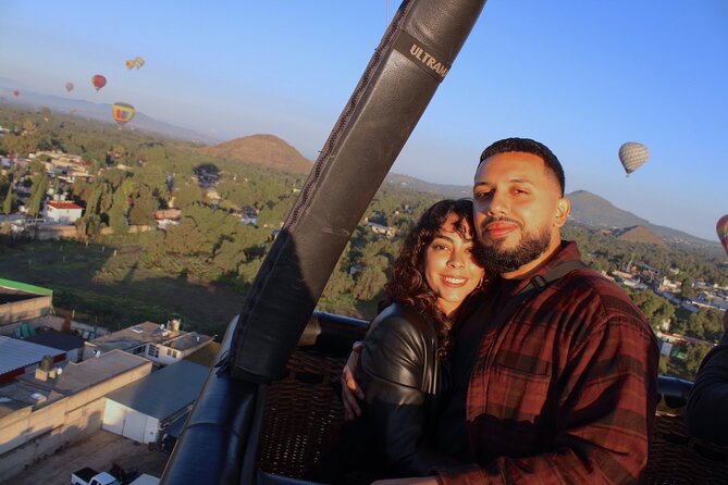 Balloon Flight with Breakfast in Cave and Pyramids of Teotihuacan - Teotihuacan pyramids on foot: your 1.5-hour window