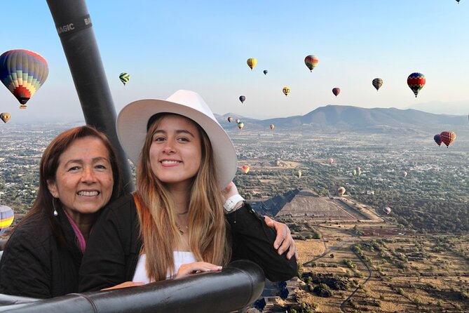 Balloon flight with breakfast in Cave and Pyramids tour from CDMX - The Big Add-On: Cave Breakfast at La Cueva Teotihuacán
