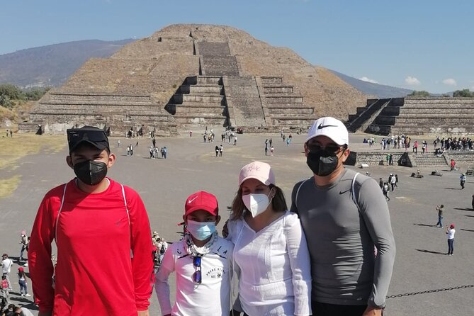 Balloon flight with or without Teotihuacan half day tour - What to Bring (Cold Mornings, Sun, and Camera Power)