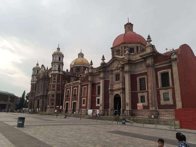 Basilica de Guadalupe: Complete Walking Tour - The Ofrenda monument photo stop: your quick anchor moment