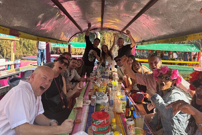 Boat tour in Mexico City with Live Guide with Food and Drinks - How the 2.5-hour itinerary actually feels on the canals