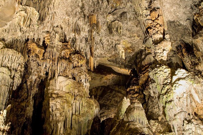 Cacahuamilpa Caves and Taxco: Private & Small Groups From Mexico City - Guides and hosts: how to get the best version of the day