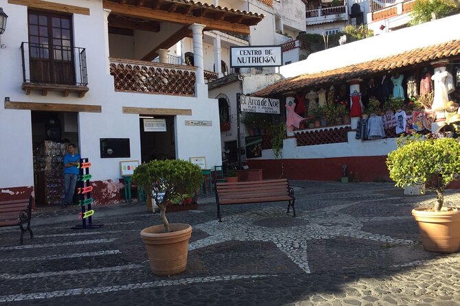 Cacahuamilpa Grottoes - Taxco, Ciudad de la Plata - Taxco walking time: cobblestone lanes and Santa Prisca’s towers