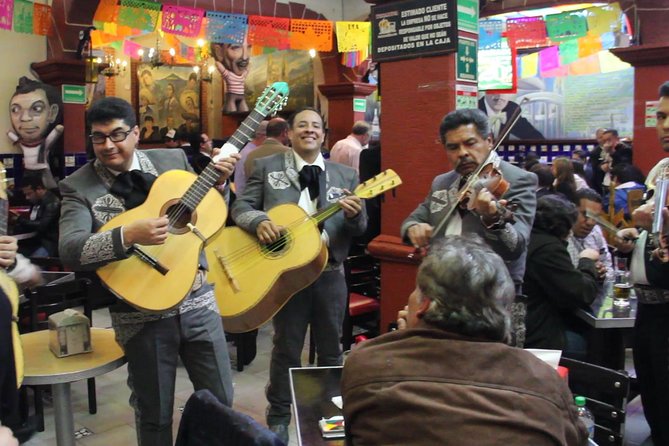 Cantinas -Traditional Mexican Bars of the Historic Center - Stop 3: Cantina La Reforma and the Finale