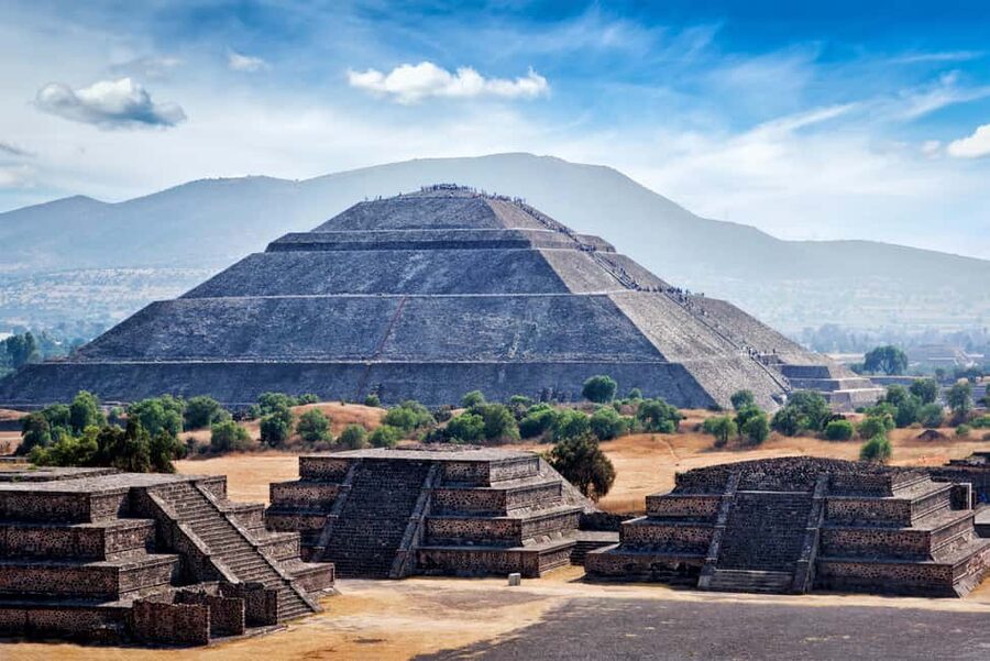CDMX: balloon ride over Teotihuacan with transportation included - The Teotihuacan Sky Show: Pyramids, Light, and the Flight Experience