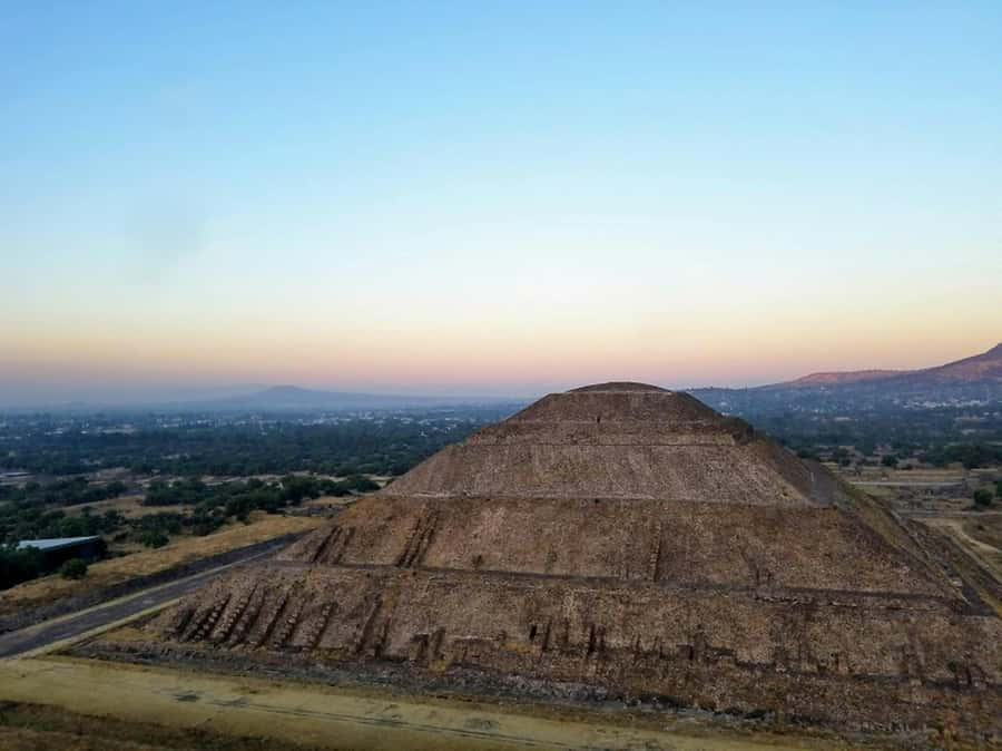 CDMX: Early visit to Teotihuacan - The guided portion: seeing the ceremonial center with an expert