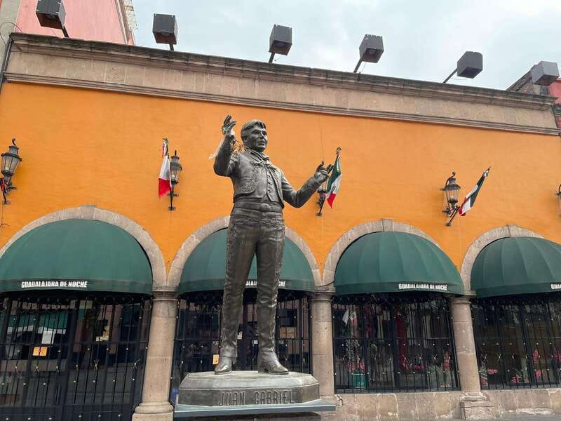 CDMX: Garibaldi Copa Show - Plaza Garibaldi: The Mariachi Meeting Place After Dark