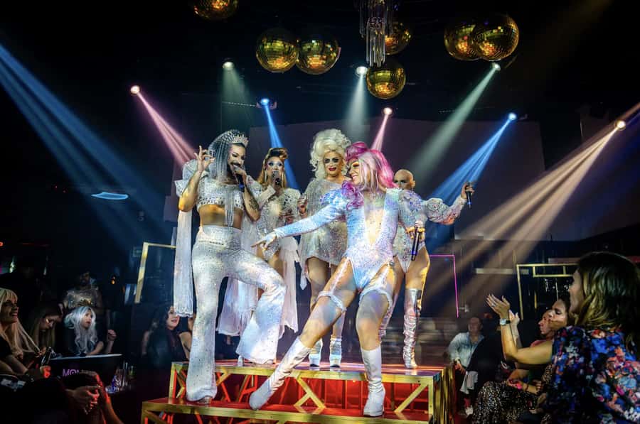 CDMX LGBT Tour: 3 Clubs + Drinks + Ride + Host - VIP bar hopping in CDMX: three venues, one host, a four-hour plan