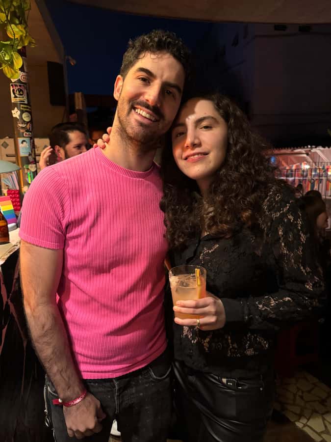 CDMX LGBT Tour: 3 Clubs + Drinks + Ride + Host - Stop 3 and the drag show finale: VIP entry, one-hour payoff