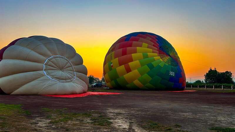 CDMX: Teotihuacan Balloon Flight with Optional Pyramids Tour - Eating on the move: breakfast is included, the rest is mostly up to you