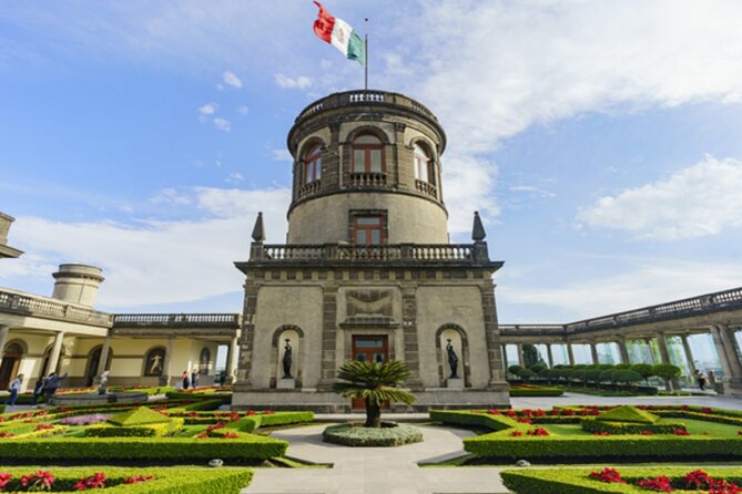 Chapultepec Castle and Anthropology Tour, starting from CDMX - The Hemiciclo a Juárez moments: quick bearings, easy return