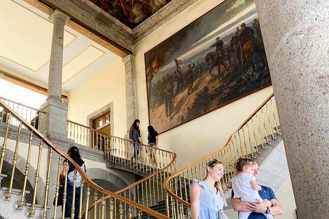 Chapultepec Castle Tour with After-Hours Access & Local Guide - Bosque de Chapultepec: the calm 30 minutes before the castle