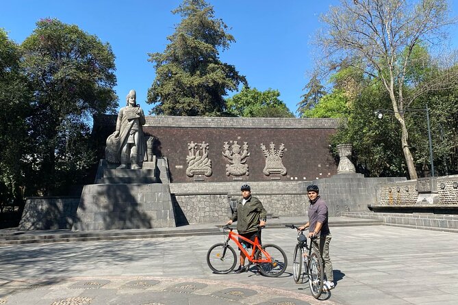 Chapultepec Park and Ferris Wheel Bike Tour - What to bring for a smoother day