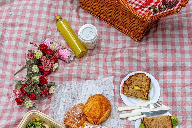 Chapultepec Walking Tour and Picnic - Key highlights to look for