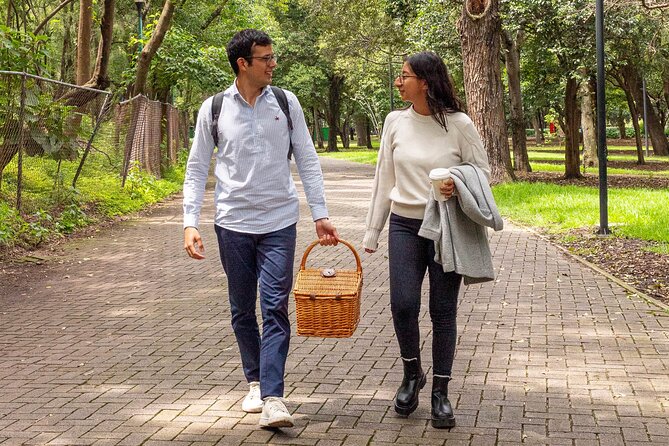 Chapultepec Walking Tour and Picnic - The museum stops that turn galleries into stories