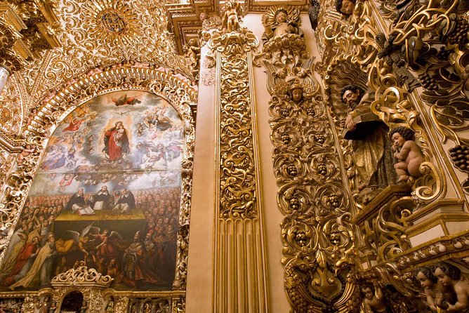 Cholula Pyramid and Puebla: Small Groups From Mexico City - Santa María Tonantzintla: baroque church details in a quick hit