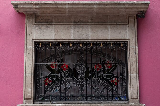 Coyoacan Food Tour - Stop 3: Francisco Sosa Avenue, the monument-packed street