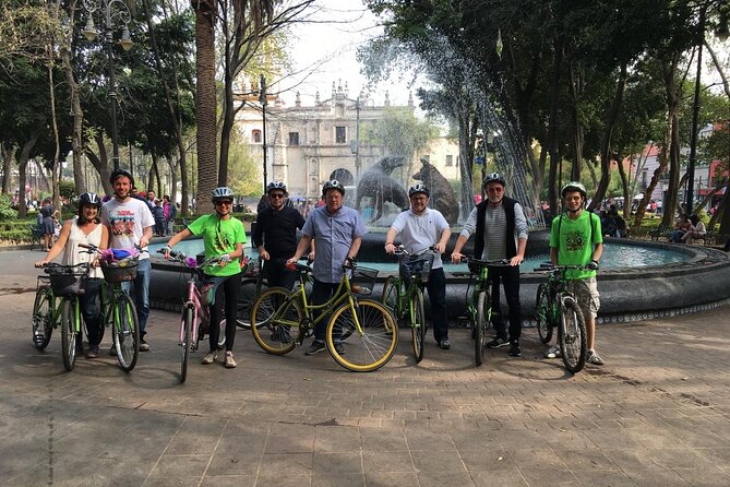 Coyoacán Walking Tour: Access to Frida Kahlo Museum & Tacos - Casa Azul: what to prioritize inside the Frida Kahlo Museum (your 1-hour focus)