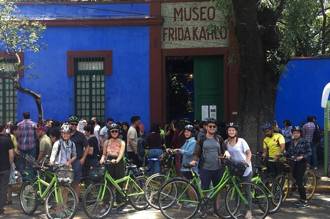 Coyoacán Walking Tour: Access to Frida Kahlo Museum & Tacos - Who this Coyoacán Frida Kahlo and tacos walk is best for