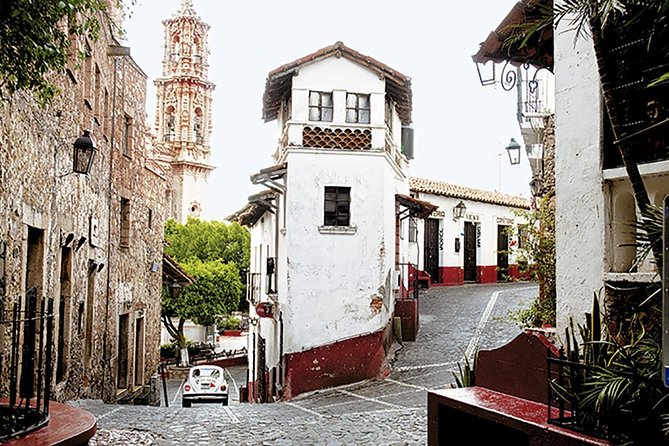 Cuernavaca and Taxco 1-day Tours from Mexico City - Pickup, private group size, and mobile ticket basics