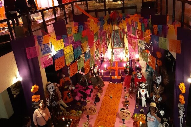 Day of the Dead in Mixquic Visit the Houses and Altars Pantheon - Inside Mixquic: houses, ofrendas, and the pantheon route