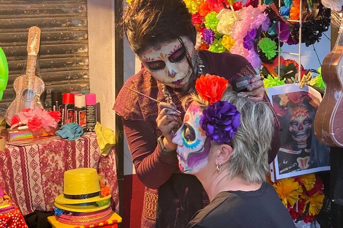 Day of the Dead Tour in Mixquic from Mexico City - Stop 1: Mexico City meetup and the ride south-east