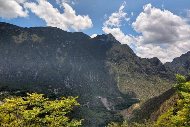 Day trip to Grutas Tolantongo Hot Springs - 5:30 AM Pickup: the trade for fewer hassles