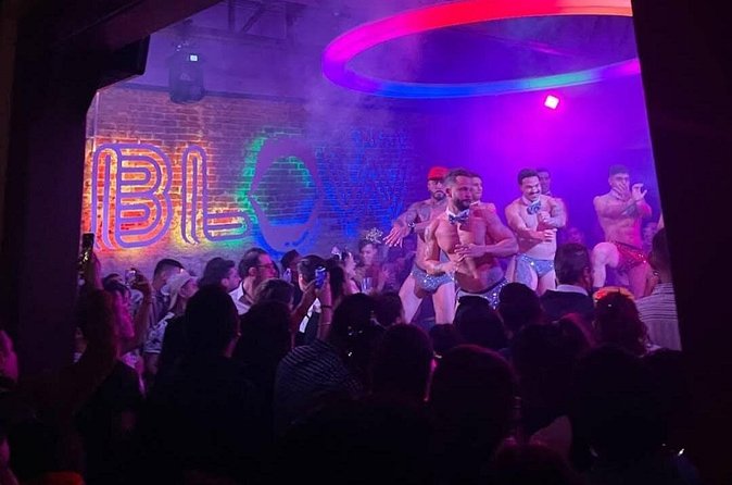Discover Mexico City’s (CDMX) Gay (LGBTQ) Hotspots Guided Tour - Logistics that matter: English, tickets, and the meeting points